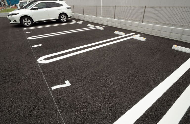 駐車場が広くお弁当の購入に車で立ち寄りやすい路面店 | 保土ケ谷区の唐揚げならテイクアウト専門のからあげ一光